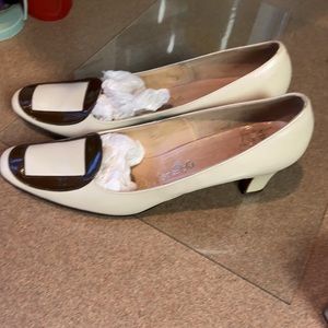 De Liso Debi Vintage Pumps